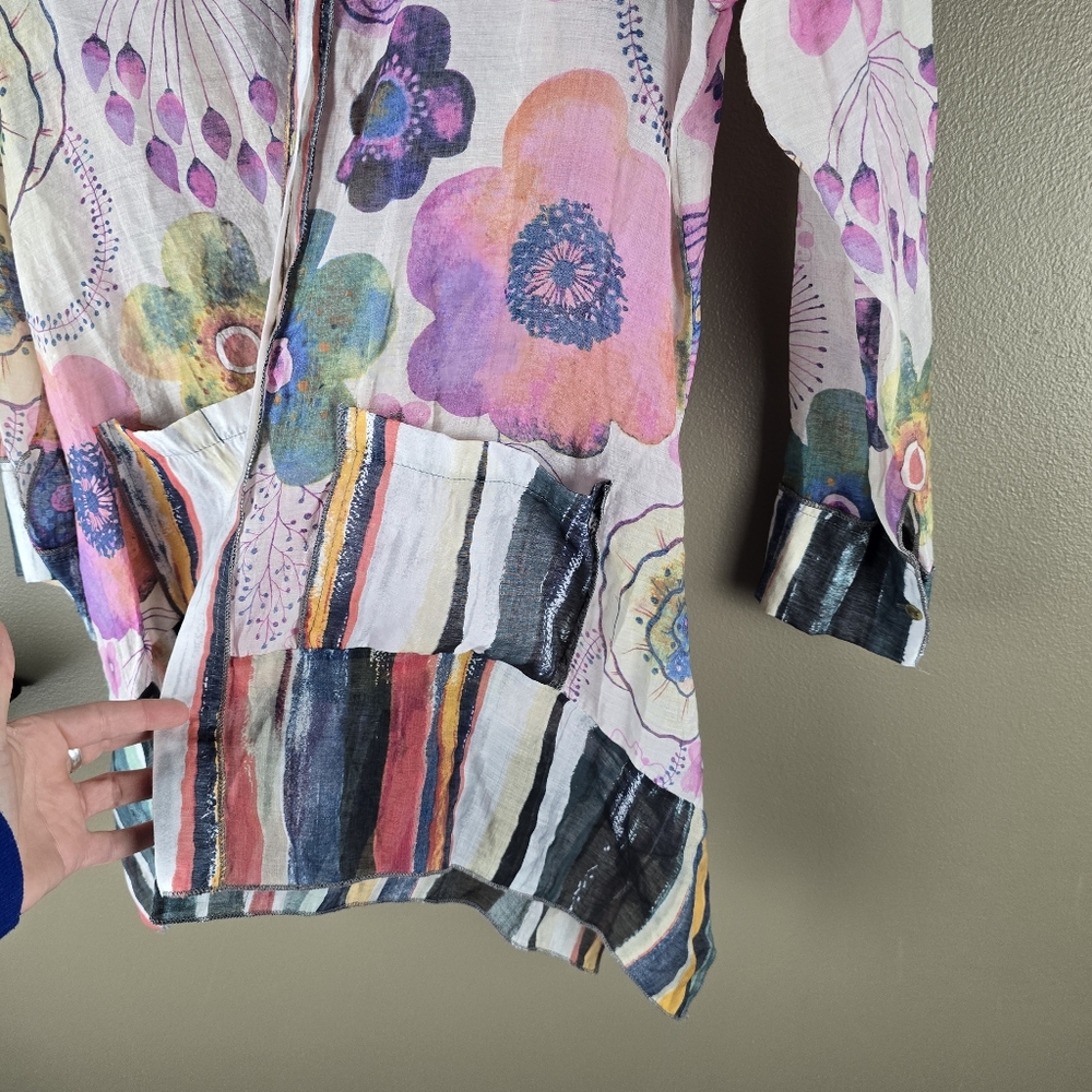 Colorful Floral Women's Blouse - Picture 5 of 15